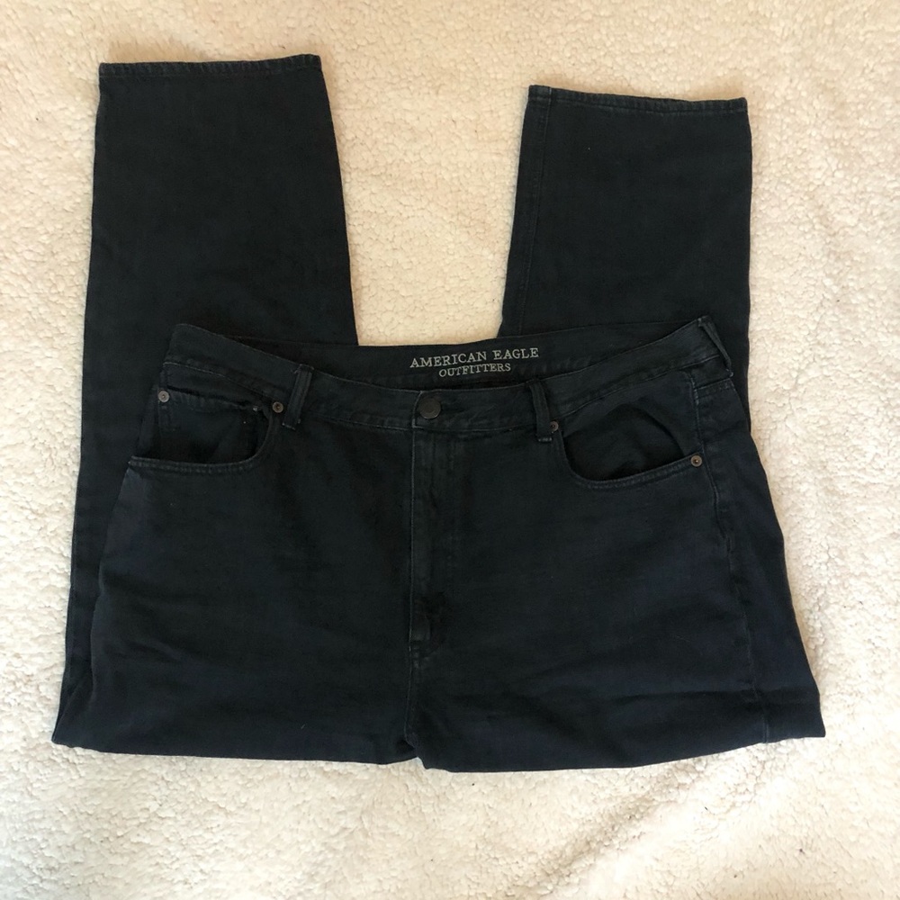 Black American Eagle mom jeans